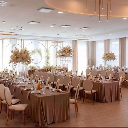 Hotel Kristoff Łaszków Kültér fotó