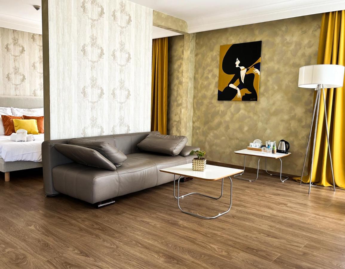 Hotel Kristoff Łaszków Kültér fotó